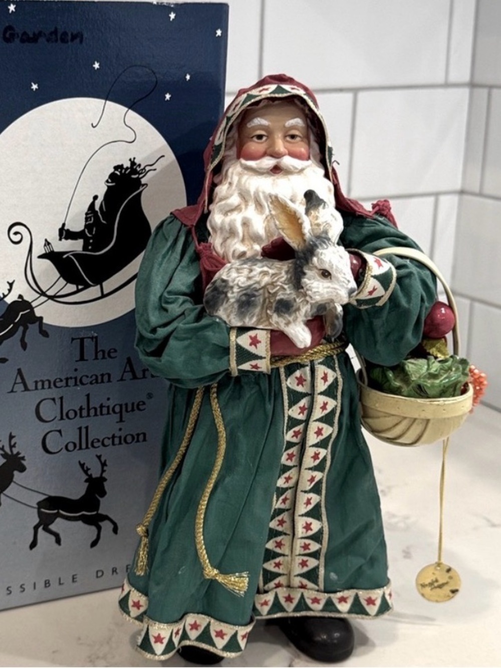 Dept 56 Possible Dreams Clothique Santa Gifts From the Garden 15032 1994